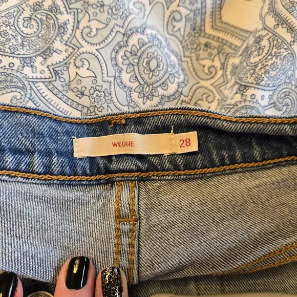 Women's Levi's Blue Denim Wedgie Straight Leg Fit Button Fly Ankle Jeans 28 - Picture 13 of 14